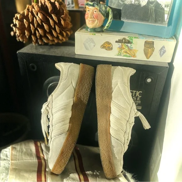 CLOT x ADIDAS6.5Suede Ivory Panel Metallic Low Top Platform Samba Gazelle